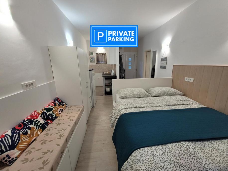 Apartma Zusterna Za Bazenom Koper Bagian luar foto