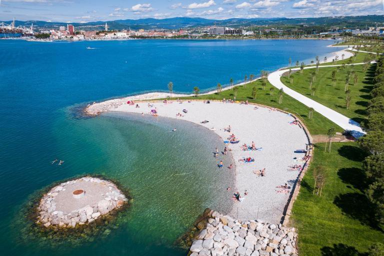 Apartma Zusterna Za Bazenom Koper Bagian luar foto